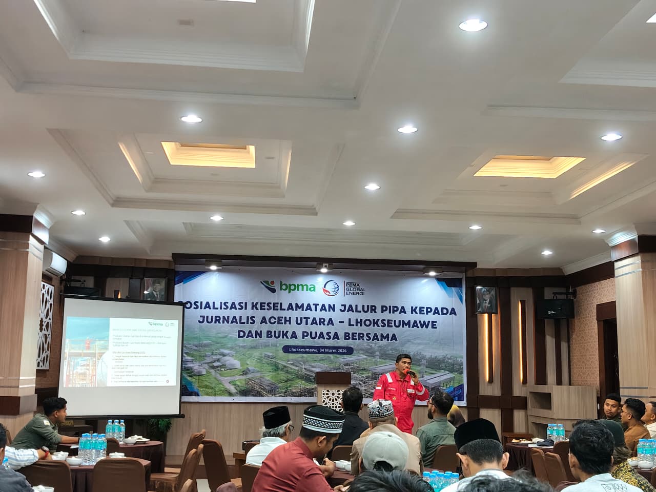 1c60b7aa4c5d4553a57cc82e976425b3