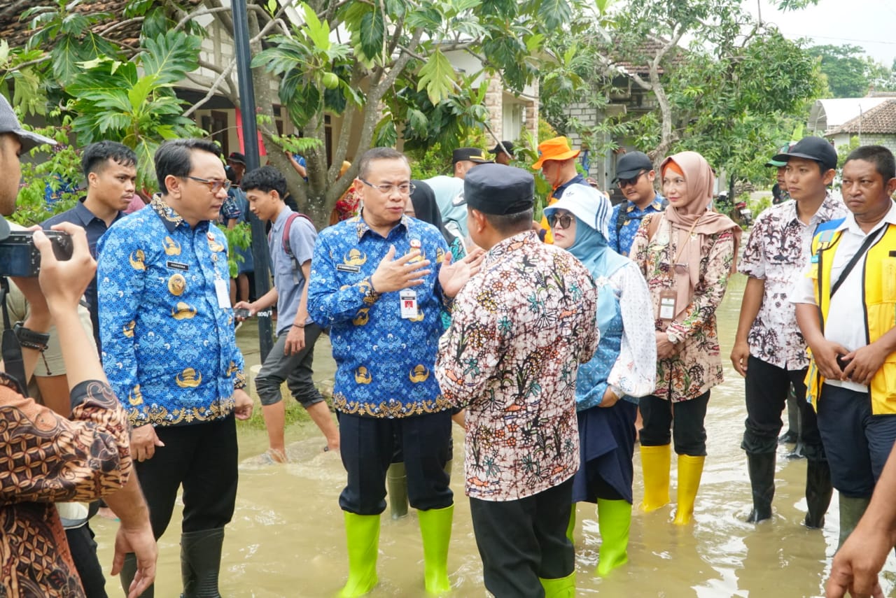 3b04a698-8f94-4f56-ba2b-7263fc9b5bd0