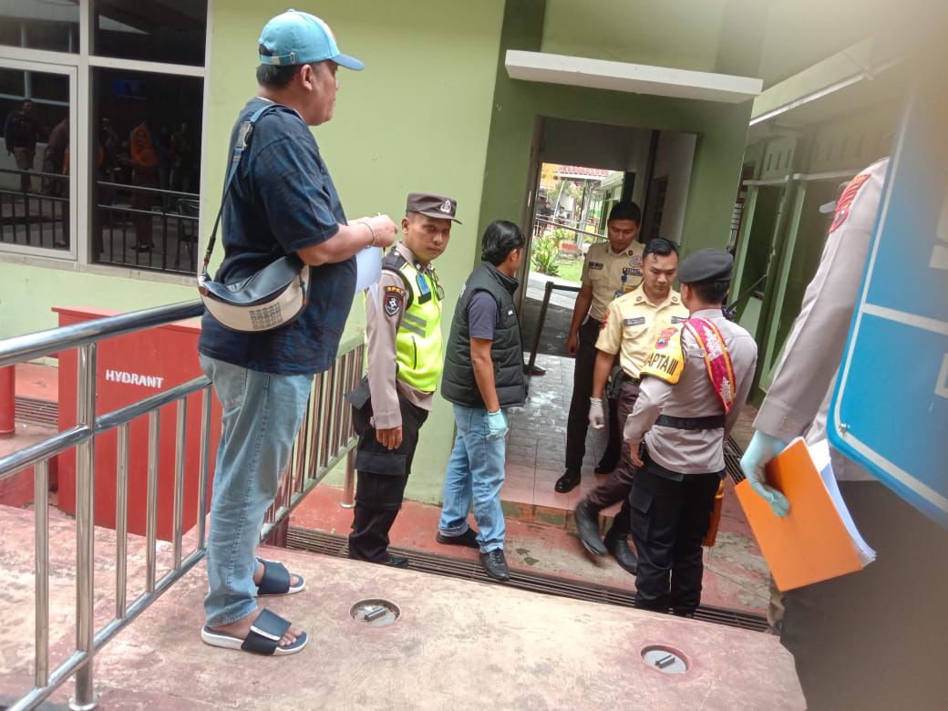 6c17acb7-212b-430d-8bdc-711c054fea9f